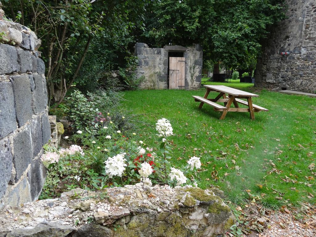 La Bromontoise Chambres D'Hotes Pontgibaud Exterior foto